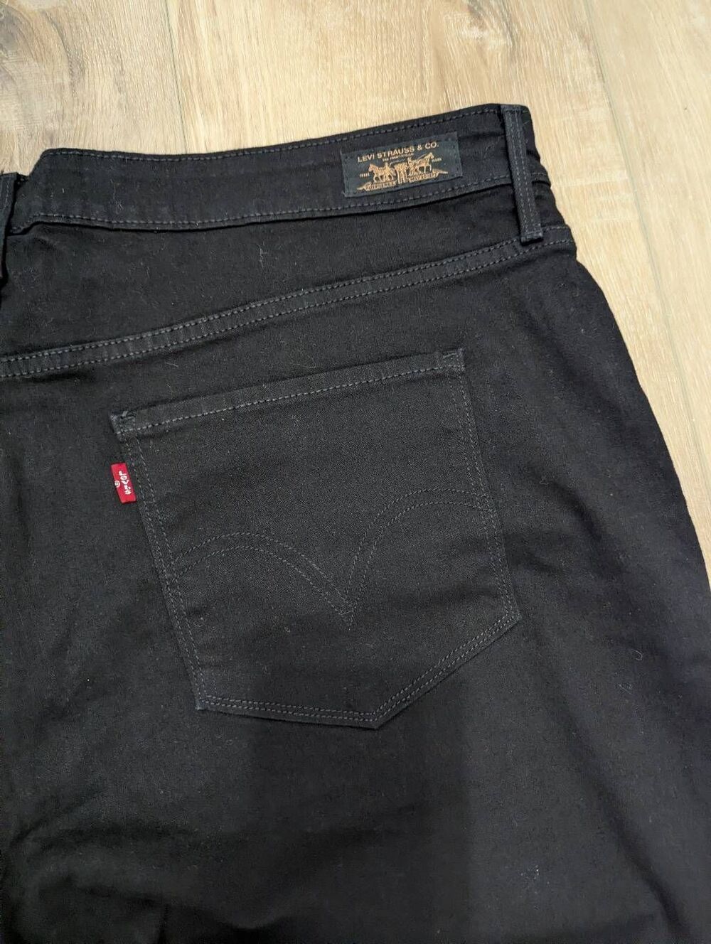 Levi Black Jeggings NWT - Picture 4 of 7